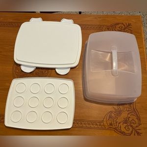 Wilton Cake/Cupcake Carrier